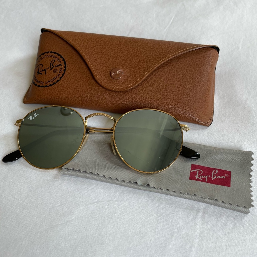 Ray-Ban Sunglasses - Picture 2 of 6